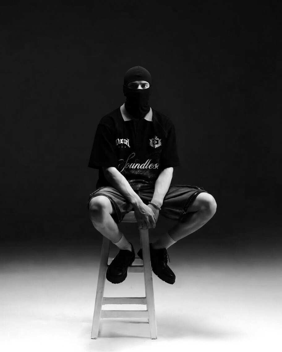 SOUNDLESS POLO SHIRT